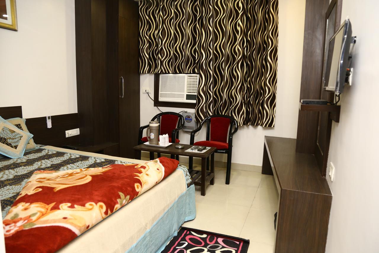Hotel Abhinandan Inn Jaipur Dış mekan fotoğraf