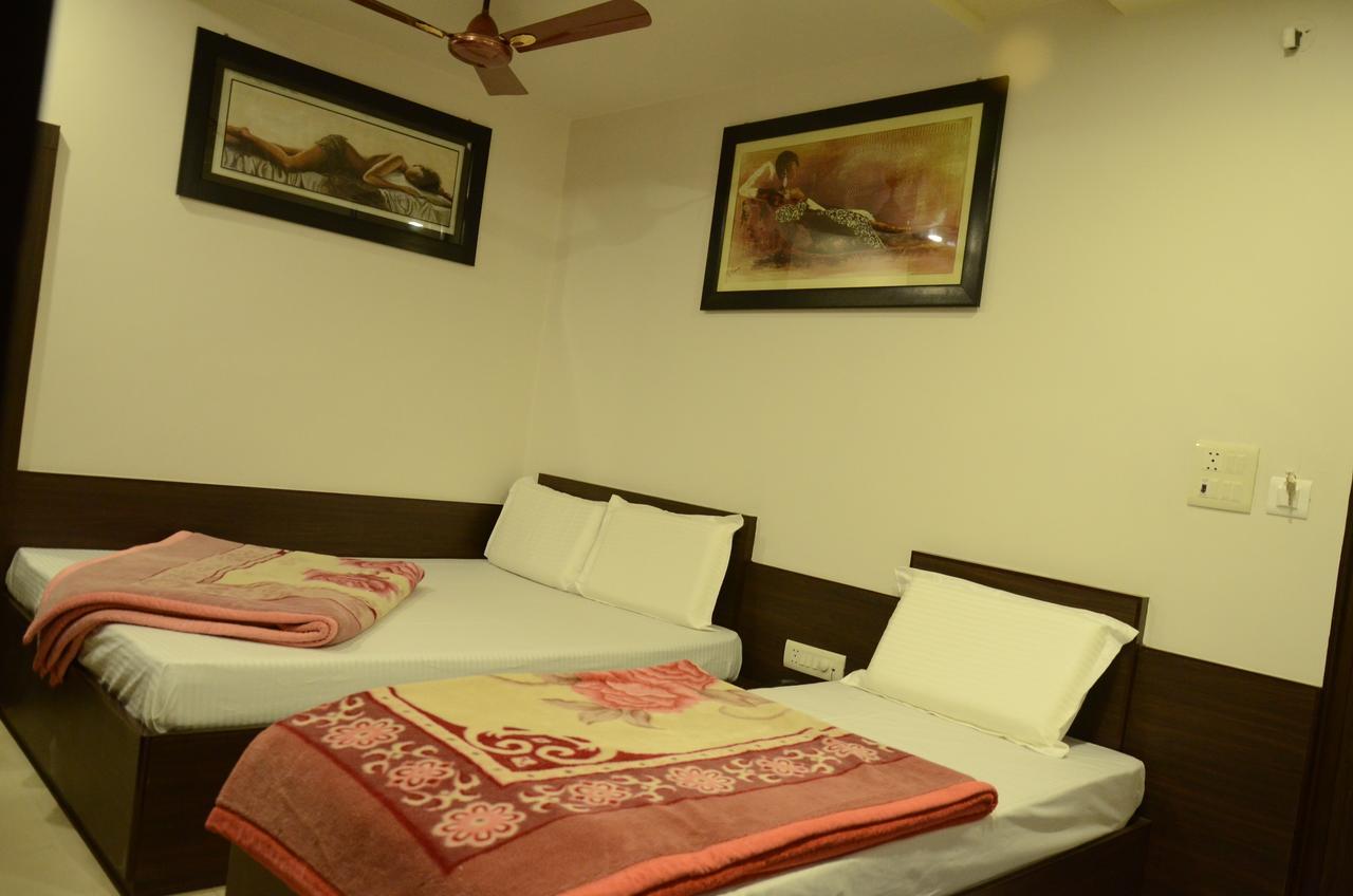 Hotel Abhinandan Inn Jaipur Dış mekan fotoğraf